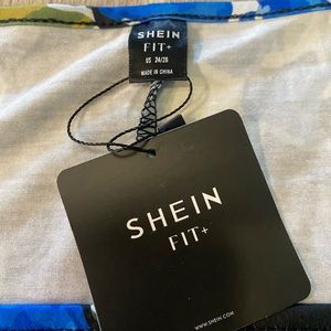 SHEIN FIT+ SIZE 24/26 Floral print top